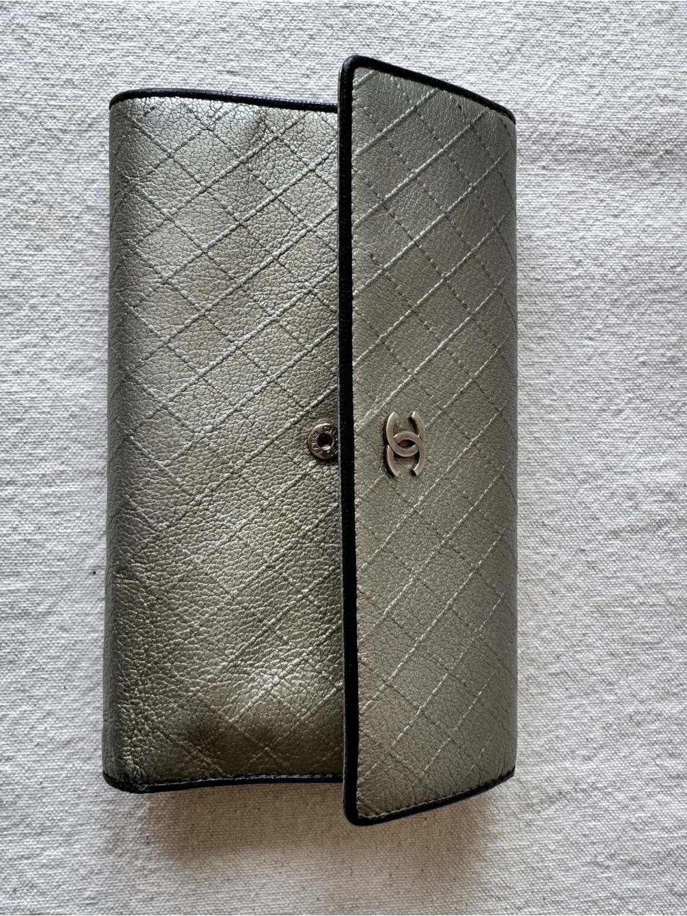 CHANEL Quilted Metallic Silver Leather Wallet with CC Logo